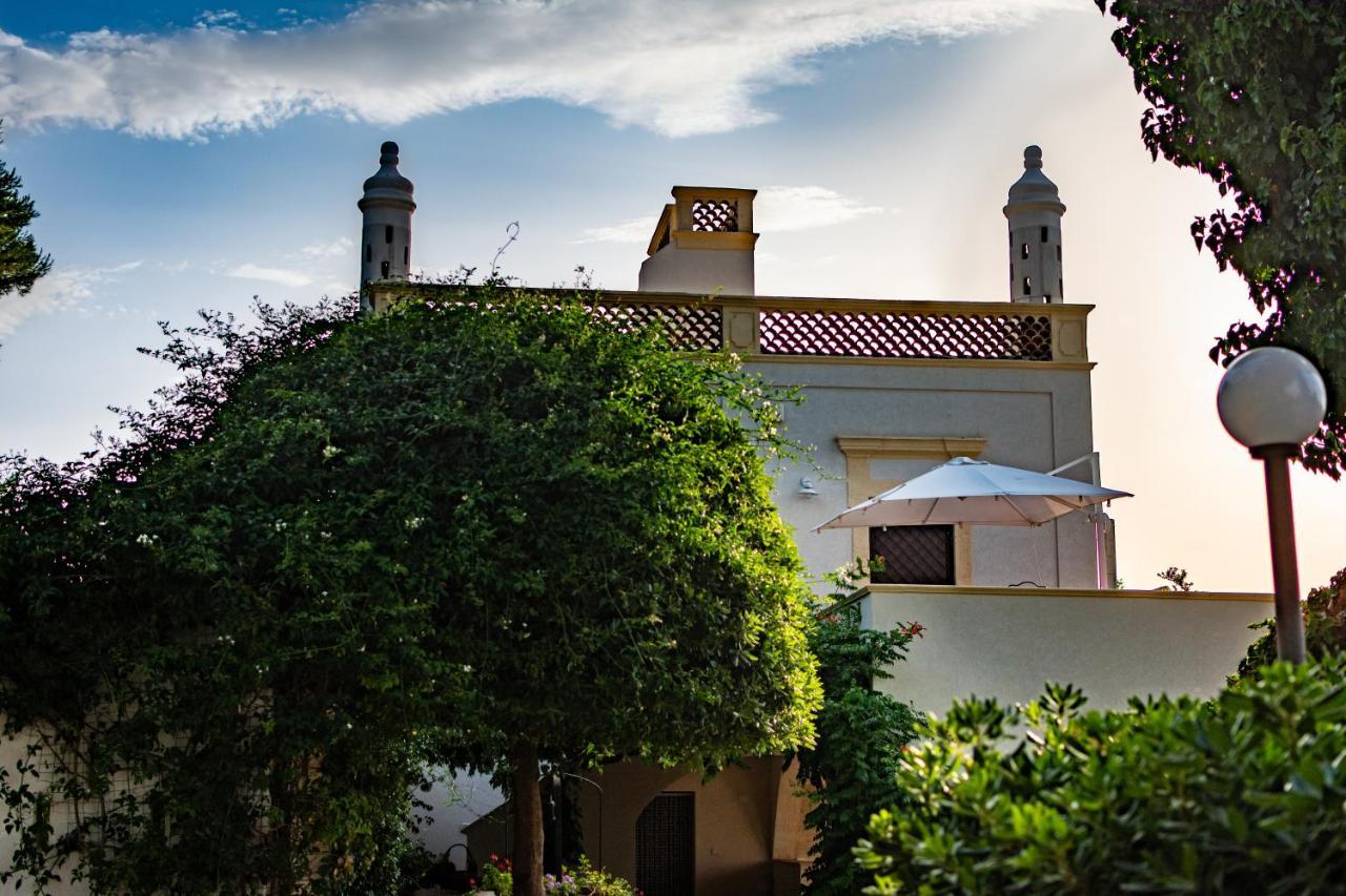 Antica Casina B&B Di Charme Pulsano Bagian luar foto