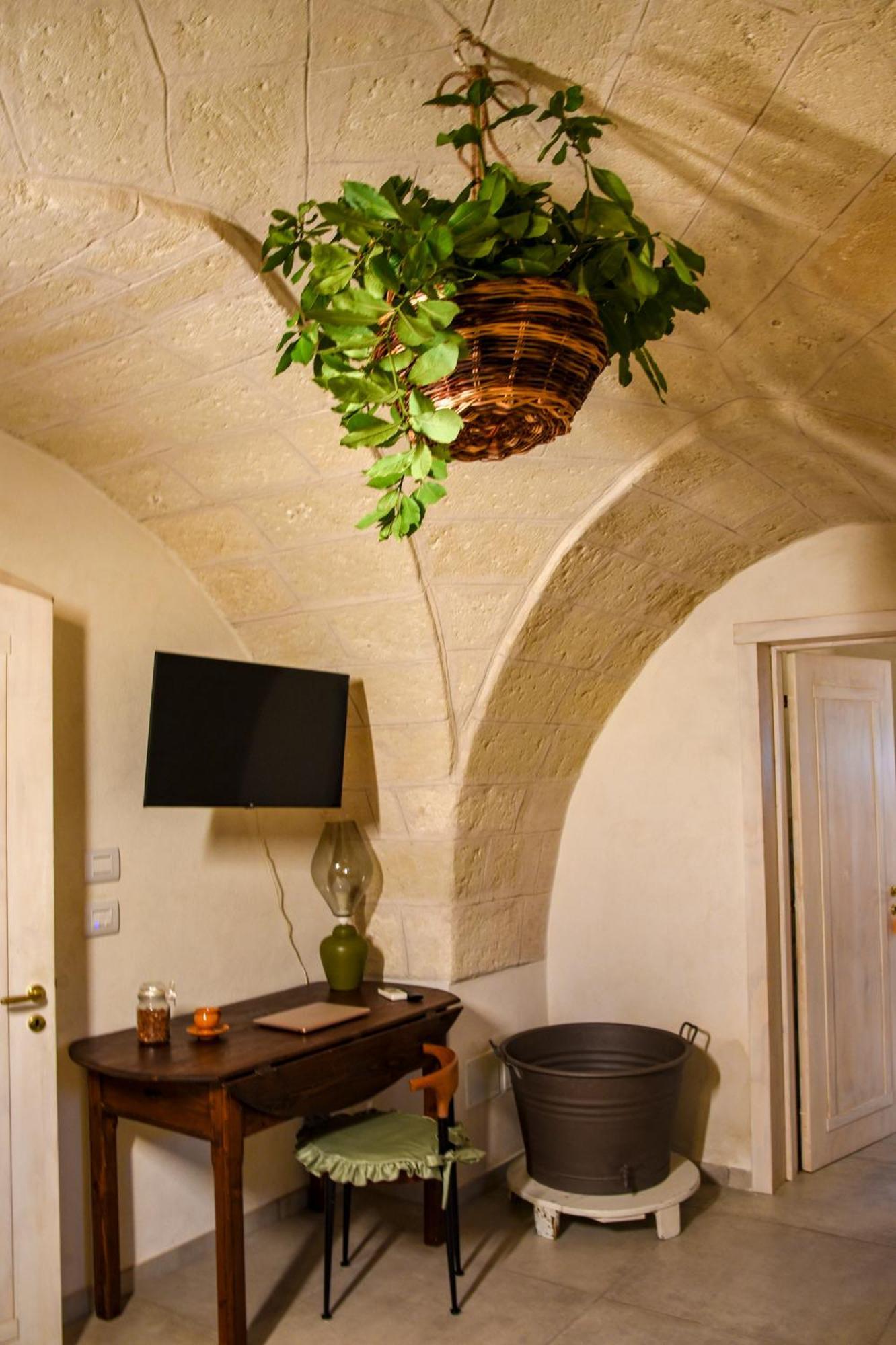 Antica Casina B&B Di Charme Pulsano Bagian luar foto
